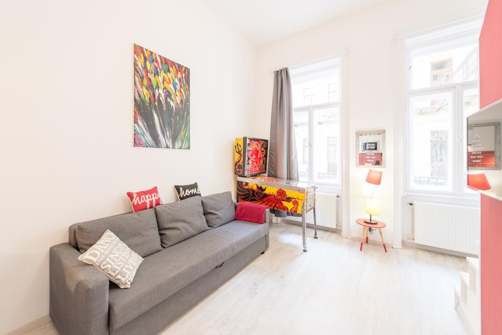 Happy Home Fox Budapest Esterno foto